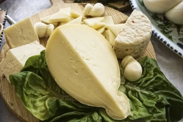 Risultati immagini per ricotte e caciocavalli campani